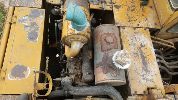 ขาย แบคโฮ KOMATSU PC150 เครื่องเดิม ปั้มดีช่วงล่างโซ่สวย ใบเต็ม เอวแน่น เอกสารใบซื้อขาย ราคาต่อรองได้ครับ