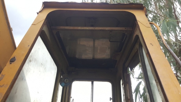 ขาย แบคโฮ KOMATSU PC150 เครื่องเดิม ปั้มดีช่วงล่างโซ่สวย ใบเต็ม เอวแน่น เอกสารใบซื้อขาย ราคาต่อรองได้ครับ