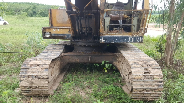 ขาย แบคโฮ KOMATSU PC150 เครื่องเดิม ปั้มดีช่วงล่างโซ่สวย ใบเต็ม เอวแน่น เอกสารใบซื้อขาย ราคาต่อรองได้ครับ
