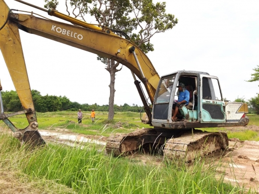 ขายรถแบคโฮ KOBELCO SK200-3 เอกสารทะเบียน ขายรถแบคโฮ KOBELCO SK200-3 เอกสารทะเบียน