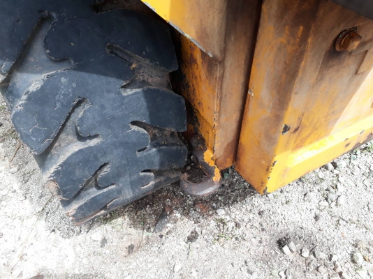 รถตักล้อยางCTM808A เอวออน รถสวย เก่านอก ใช้งานเมืองไทยได้ไหมนาน สนใจโทร 098-635-9769