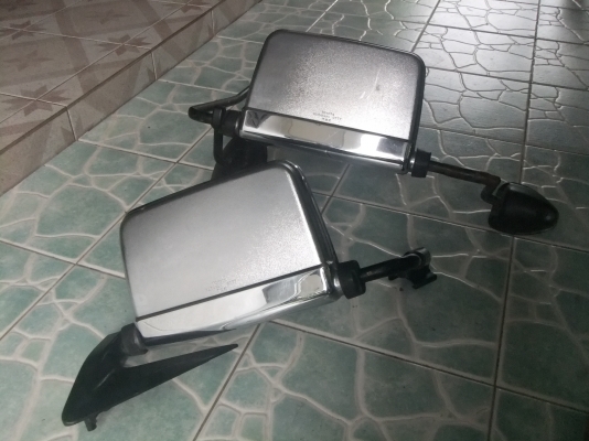 กระจกคอนวอยติดรถตู้ Toyota Made in Japan ยุ่นแท้ สภาพดี สวย สมบูรณ์ พร้อมใช้ กระจกคอนวอยติดรถตู้ Toyota Made in Japan ยุ่นแท้ สภาพดี สวย สมบูรณ์ พร้อมใช้