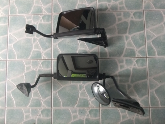 กระจกคอนวอยติดรถตู้ Toyota Made in Japan ยุ่นแท้ สภาพดี สวย สมบูรณ์ พร้อมใช้ กระจกคอนวอยติดรถตู้ Toyota Made in Japan ยุ่นแท้ สภาพดี สวย สมบูรณ์ พร้อมใช้