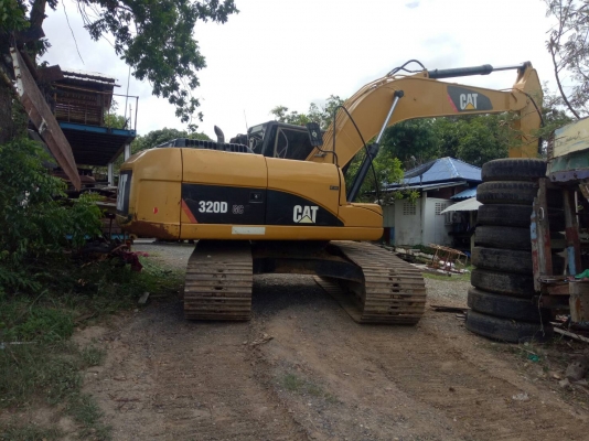 CAT 320D