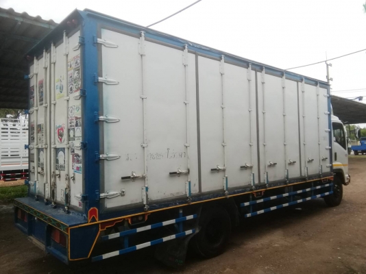 ขาย 6 ล้อกลาง EURO3 ISUZU FRR 210 แรงม้า คอมมอนเรว * ยาว 6.50 ม.* ปี2557 รถสวยเดิม+สภาพพร้อมใช้งาน * ขาย 6 ล้อกลาง EURO3 ISUZU FRR 210 แรงม้า คอมมอนเรว * ยาว 6.50 ม.* ปี2557 รถสวยเดิม+สภาพพร้อมใช้งาน *