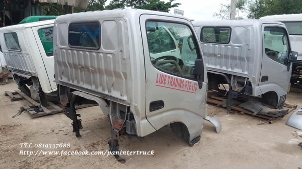 SALE**สินค้าเก่านอก หัวเก๋งรถบรรทุก 4 ล้อใหญ่ ,6 ล้อเล็ก CABIN TOYOTA DYNA 200-300 (ตาหวาน /มีขาหลัง/ รุ่นยกหัวไม่ได้)