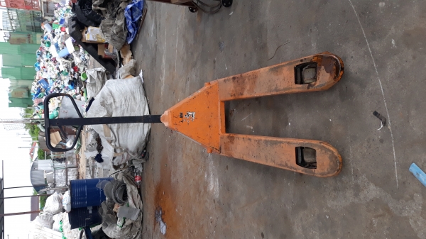 ขายแฮนด์ลิฟทืมือสอง 2000 บาท