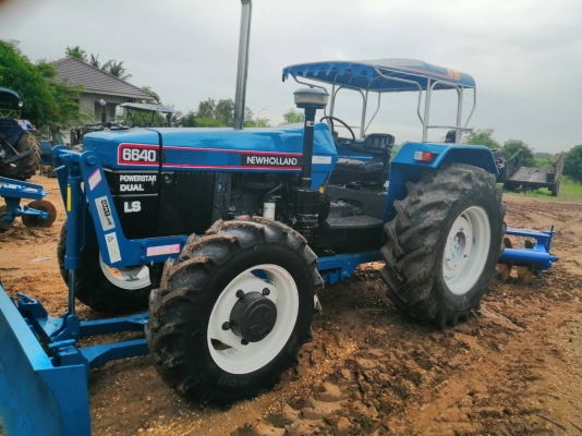 ขาย6640/4×4/เกียกลางคานคาลาโล่มีเทอโบ ขาย6640/4×4/เกียกลางคานคาลาโล่มีเทอโบ