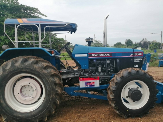 ขาย6640/4×4/เกียกลางคานคาลาโล่มีเทอโบ ขาย6640/4×4/เกียกลางคานคาลาโล่มีเทอโบ