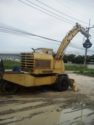 ขายแบคโฮล้อยางติดคีบหมุนรอบ