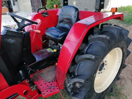 ขายยันม่าร์49เเรง พร้อมใบดันดิน+ผาน6/24 เครื่องเกียเฟืองท้ายเดิมๆจากโรงงาน พร้อมเล่มชุดโอน