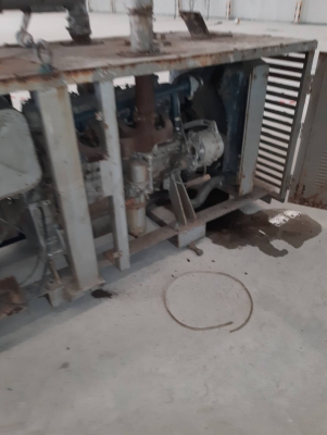 เครื่องปั่นไฟ 37.5 kva ราคา 60,000 บาทครับ