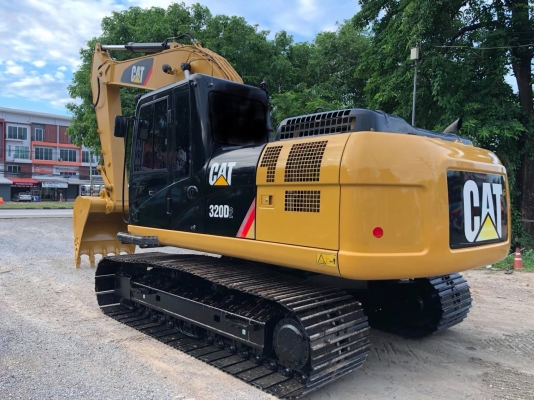 ขายด่วน!!  Cat 320D2 ไมล์ 7200 , ปี 2015 สภาพนางฟ้า