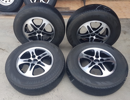 ขายล้อ ขอบ15 ยาง195R15 ปี18   4 ล้อ