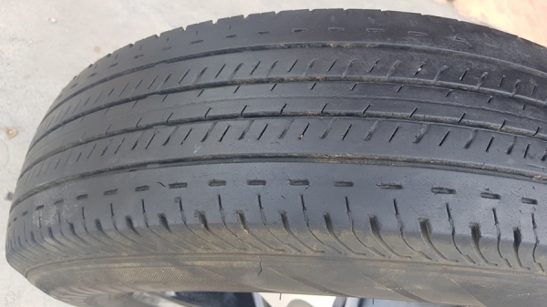 ขายล้อ ขอบ15 ยาง195R15 ปี18   4 ล้อ