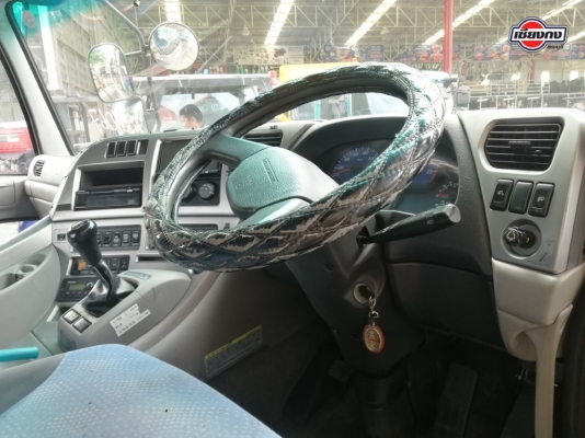 หัวเก๋ง Nissan UD Quon กันชนโครเมียม