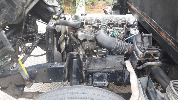 ขายด่วน ISUZU NPR ห้างแท้ เครื่อง120แรงสภาพดีราคาต่อรองได้ครับ0629873267