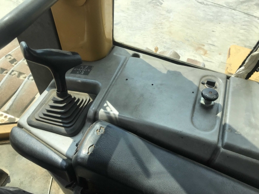 ขายรถดันดิน CAT รุ่น D6N นำเข้าจากญี่ปุ่น รถปี 2003 เครื่องดี ราคาไม่แพงครับ