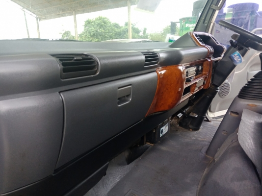 ISUZU NQR 175 แรง ยาว 5.5 ม.รถห้างแท้