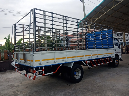 ISUZU NQR 175 แรง ยาว 5.5 ม.รถห้างแท้