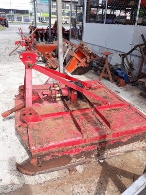 ขายตัดหญ้า ขนาด1.40เมตร ขายตามสภาพ  ราคา 22,000 บาท  ติดต่อสอบถาม 084-9997463