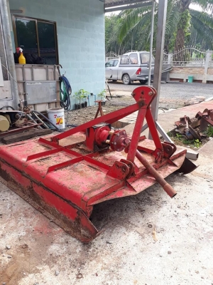 ขายตัดหญ้า ขนาด1.40เมตร ขายตามสภาพ  ราคา 22,000 บาท  ติดต่อสอบถาม 084-9997463