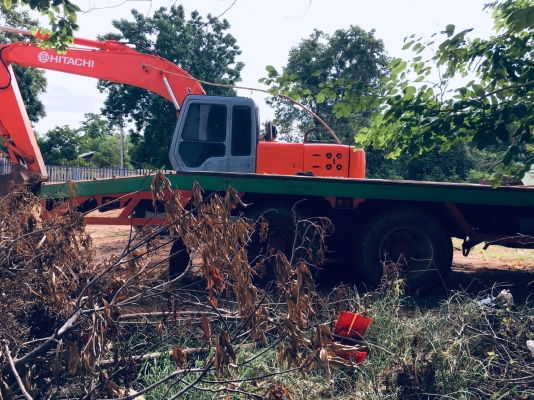 ขายคู่ ex200-2 พร้อมเทรนเลอร์ท้ายลาด หลง โทร 0979285564 ขายคู่ ex200-2 พร้อมเทรนเลอร์ท้ายลาด หลง โทร 0979285564