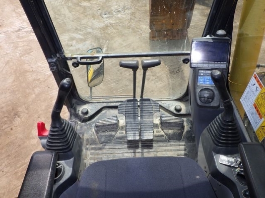 PC120-8 KOMATSU 4,XXXชม (รถนอก นำเข้า ขายถูก)1,850,000 รถนอกสถาพดีพร้อมใช้เพิ่งนำเข้ามายังไม่เคยใช้งานในเมืองไทยเลย เครื่องดีปั้มเเรงพร้อมใช้ บูมอาร์มสวย ช่วงล่างดี เร็วแรงไม่โหลดพร้อมใช้รถเดิมๆขายตามสภาพ เอกสารอินวอยสนใจคลิ๊ก ☎ 081-989-1989 หรั่งครับ