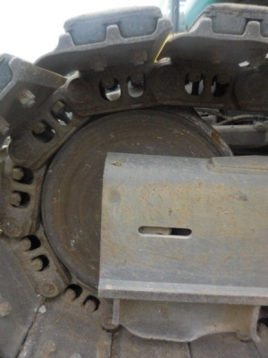 SK135-yy06  2XXX ชม  KOBELCO (รถนอก นำเข้า ขายถูก)@1,850,000บาท เครื่องดีปั่มแรง ไฟฟ้าครบ รถนอกเพิ่งนำเข้ามาใหม่ ยังไม่เคยใช้งานในเมืองไทย คอนโทรลน้ำมัน ปั้มนี้ว เครื่องดีปั้มเเรงเร็วแรงไม่โหลดพร้อมใช้ บูมอาร์มสวย ช่วงล่างดี รถสวย เร็วแรง ไม่โหลด รถพร้อมใ