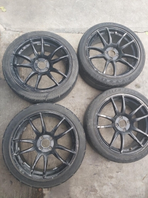 ล้อขอบ 17 4/100 กว้าง7.5 มีซ่อมมา 2 วง ยางตีแถม