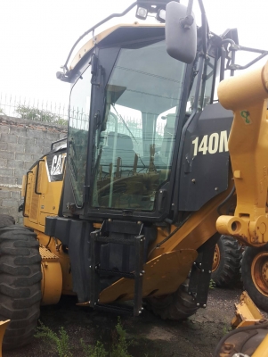 ขายรถเกรด CAT140M เก่านอกอเมริกาอินวอยราคา 5,000,000 ขายรถเกรด CAT140M เก่านอกอเมริกาอินวอยราคา 5,000,000