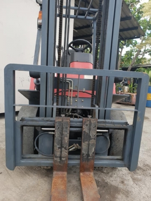 ขายรถโฟล์คลิฟท์ Nissan 2.0 ตัน นำเข้าจากญี่ปุ่น100\% ขายรถโฟล์คลิฟท์ Nissan 2.0 ตัน นำเข้าจากญี่ปุ่น100\%