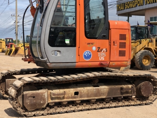 ขายรถขุด HITACHI ZX135US นำเข้าเองจากญี่ปุ่น สภาพสวยพร้อมใช้ มีVDOการทำงานครับ
