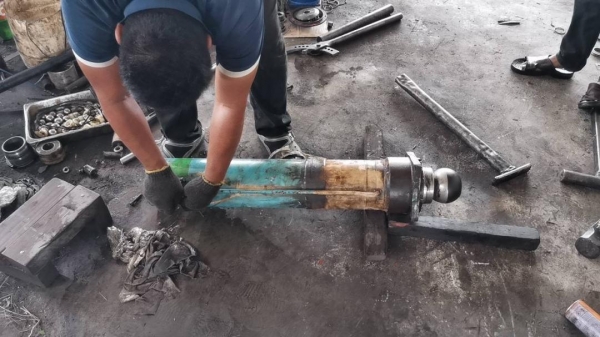 รับซ่อมรถเครนทุกรุ่นยี่ห้อ ทั้งTADANO KATO KOMUTSU