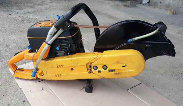 เครื่องตัดคอนกรีต ตัดผนัง ตัดหัวเข็ม ยี่ห้อ PARTNER รุ่น K650  ใบตัดขนาด12" มาจากญี่ปุ่น ใช้งานได้เลยครับ