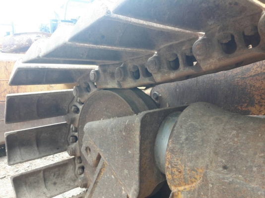 ขายแทรคเตอร์ CAT D5N ตีนเป็ดเก่านอกญี่ปุ่นราคา 2,500,000 ขายแทรคเตอร์ CAT D5N ตีนเป็ดเก่านอกญี่ปุ่นราคา 2,500,000