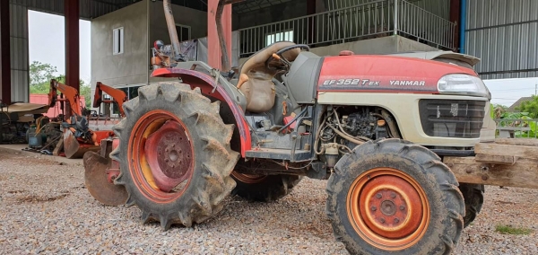 ขายรถไถ YANMAR EF352T EX พร้อมผานพรวน ราคา 140,000บาท  สนใจโทรสอบถามได้ครับ #สามย่านแทรคเตอร์ อ.แกลง ระยอง โทร/ไลน์ 0897489639 ,0899347475