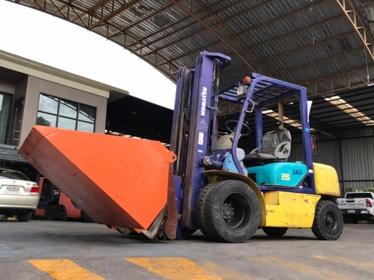 ขายรถฟอร์คลิฟท์เก่านำเข้าจากญี่ปุ่น KOMATSU FD25-12