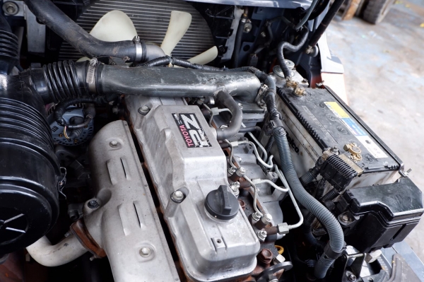 ขายรถฟอร์คลิฟท์เก่านำเข้าจากญี่ปุ่นTOYOTA 8FD30