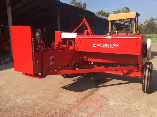 ขายเครื่องอัดฟาง อินเตอร์ B47 เก่านอกไม่ผ่านการใช้งานในไทย