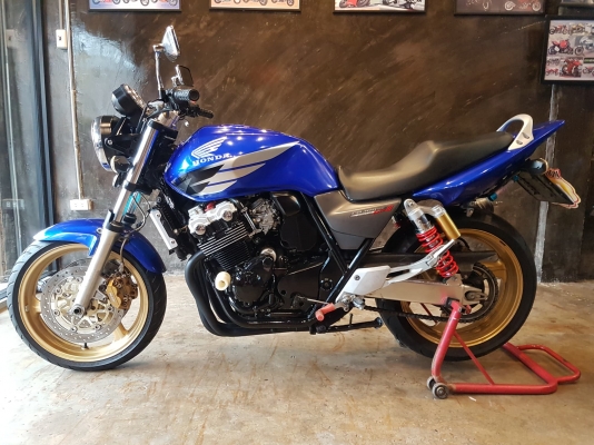 ขาย HONDA CB400 TECH3 ปี2006 เดิมๆ สีสวย เครื่องดี แต่งนิดหน่อย ท่อแต่ง กันล้ม แฮนด์บาร์ ทะเบียนพร้อ