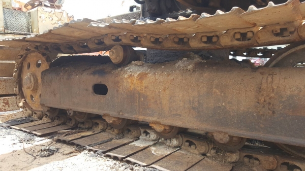 ขายตามสภาพ แบคโฮ KOMATSU 10HT ไม่มีฝาสูบ ไม่มีปั้มไฮดรอริค ราคาต่อรองได้ครับ