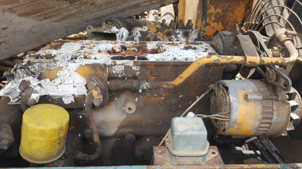 ขายตามสภาพ แบคโฮ KOMATSU 10HT ไม่มีฝาสูบ ไม่มีปั้มไฮดรอริค ราคาต่อรองได้ครับ