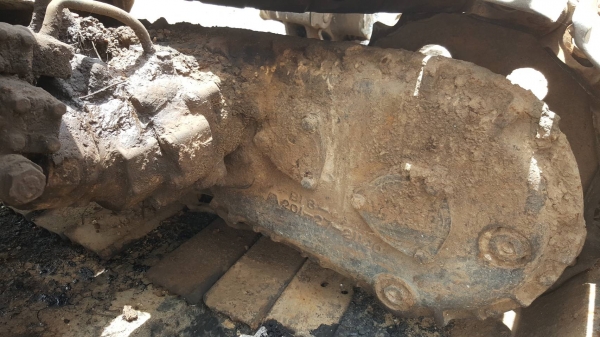 ขายตามสภาพ แบคโฮ KOMATSU 10HT ไม่มีฝาสูบ ไม่มีปั้มไฮดรอริค ราคาต่อรองได้ครับ