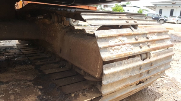 ขายตามสภาพ แบคโฮ KOMATSU 10HT ไม่มีฝาสูบ ไม่มีปั้มไฮดรอริค ราคาต่อรองได้ครับ