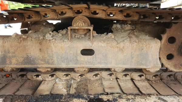 ขายตามสภาพ แบคโฮ KOMATSU 10HT ไม่มีฝาสูบ ไม่มีปั้มไฮดรอริค ราคาต่อรองได้ครับ
