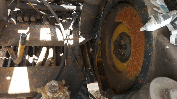 ขายตามสภาพ แบคโฮ KOMATSU 10HT ไม่มีฝาสูบ ไม่มีปั้มไฮดรอริค ราคาต่อรองได้ครับ