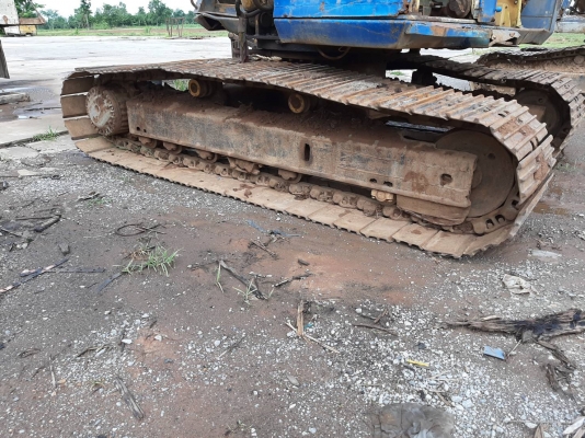 ขายตามสภาพ แบคโฮ KOMATSU PC200-3 เครื่องดี ปั้มดี เอวมีขยับ รถเคยตะแคงข้างมาหัวเก๋งบุบบ เอกสารใบซื้อขาย