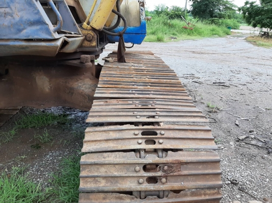 ขายตามสภาพ แบคโฮ KOMATSU PC200-3 เครื่องดี ปั้มดี เอวมีขยับ รถเคยตะแคงข้างมาหัวเก๋งบุบบ เอกสารใบซื้อขาย