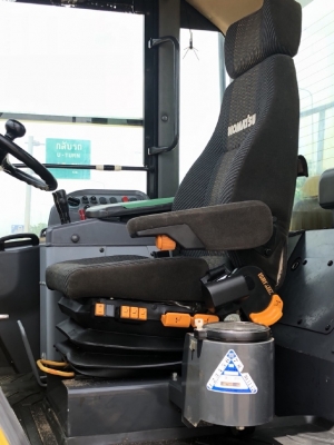 ขายรถตักล้อยาง KOMATSU WA380-6 ปี 2010 รถนอกนำเข้าจากญี่ปุ่น สภาพสวยพร้อมใช้ มีVDOการทำงานครับ ขายรถตักล้อยาง KOMATSU WA380-6 ปี 2010 รถนอกนำเข้าจากญี่ปุ่น สภาพสวยพร้อมใช้ มีVDOการทำงานครับ